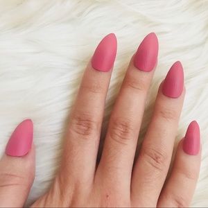 hand-painted matte pale pink stiletto fake nails